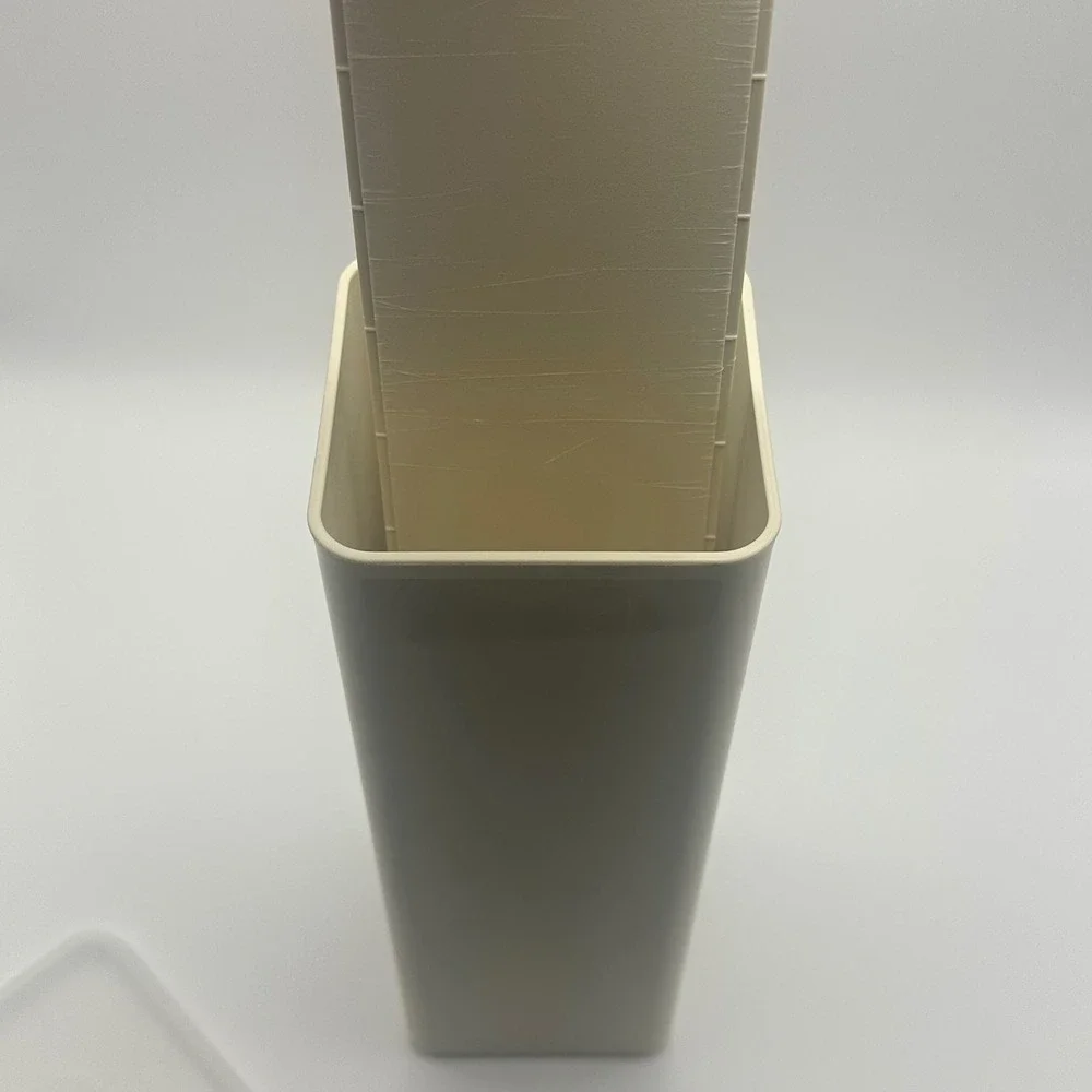 Vintage Tupperware Modular Mates Super Oval 5 Almond Beige 1614-2 with Lid USA
